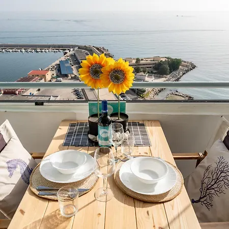 Malagasuite Skyline * פואנגירולה